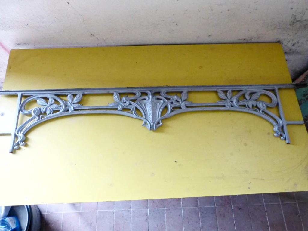 Hector Guimard: Two Cast Iron Window Supports From Saint Dizier Foundry