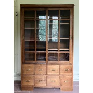 Furniture Showcase With 8 Drawers And Sliding Doors In Old Oak Store Furniture