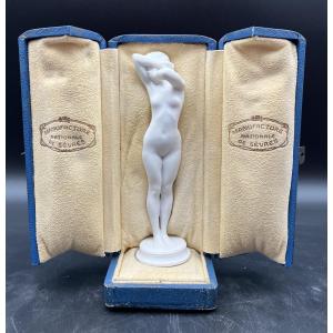 Théodore Rivière Pour Sèvres Phryné Statuette En Biscuit De Porcelaine Art Déco Dans Son écrin 