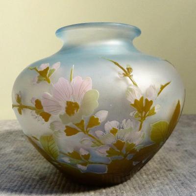 Emile Gallé Vase Boule Japonisant Aux Fleurs De Pommier Art Nouveau