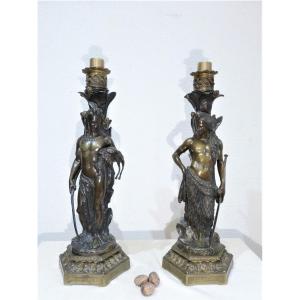 Impotante Pair Of Indian Bronze Lamps Napoleon III 60 Cm