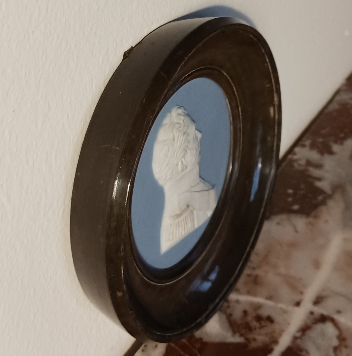 Manufacture De Sèvres For The Duke Of Doudeauville - Biscuit Medallion Of The Duke Of Berry-photo-1