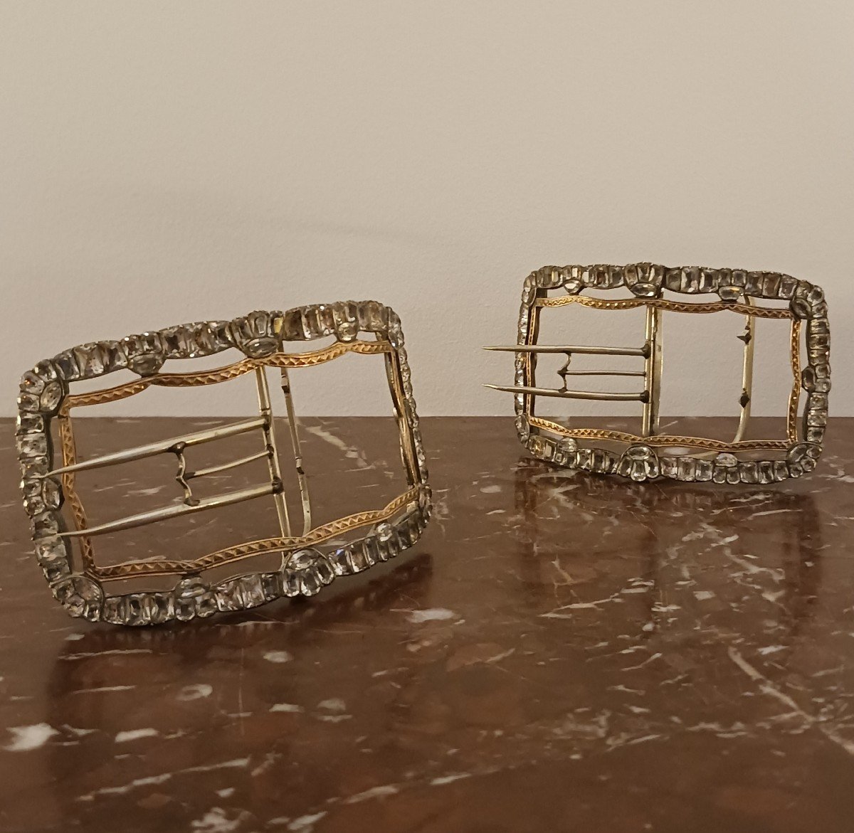 18th Century, Louis XVI Period - Astonishing Pair Of Shoe Buckles - Gold, Silver And Rhine Diamonds