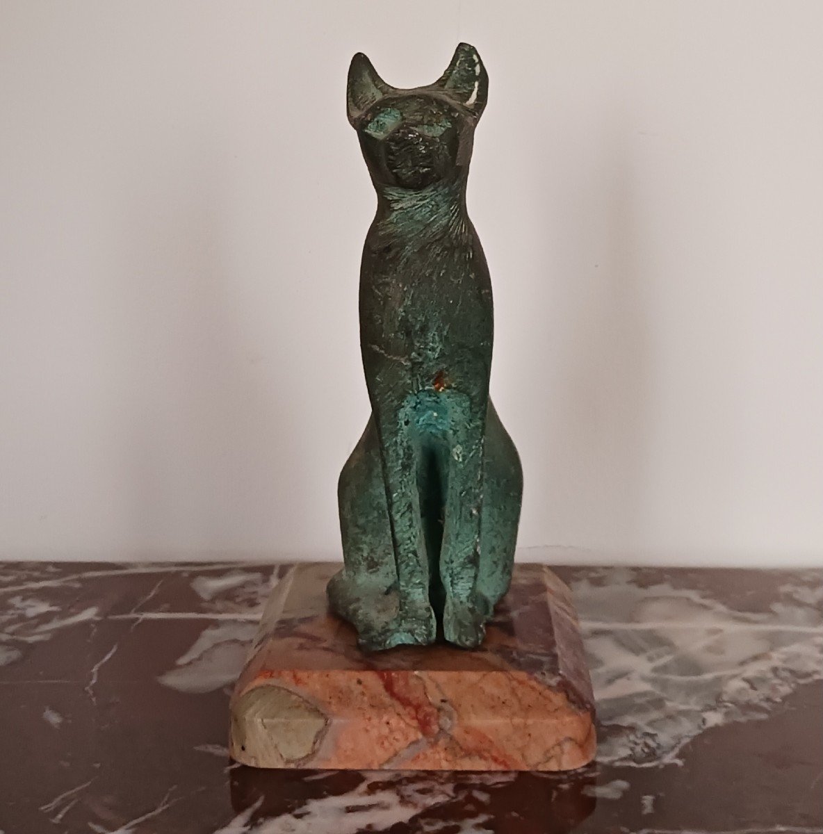 Egypte antique - curieux chat en bronze à patine de fouille - genre Bastet - socle en marbre-photo-3