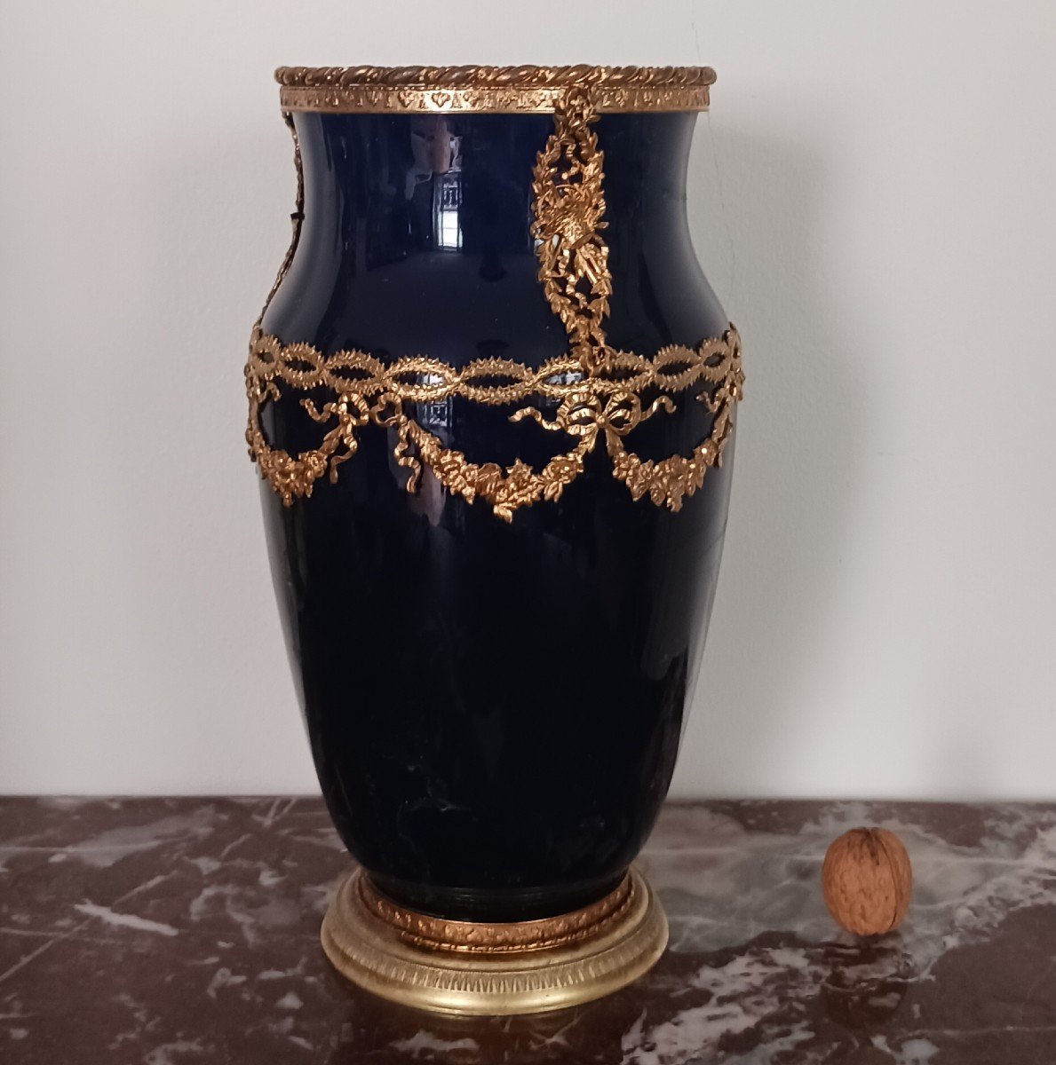 Choisy Le Roi - Large Mounted Earthenware Vase - Royal Blue Background And Gilded Brass - Art Deco, Circa 1930-photo-2