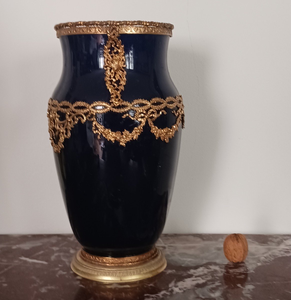 Choisy Le Roi - Large Mounted Earthenware Vase - Royal Blue Background And Gilded Brass - Art Deco, Circa 1930-photo-3