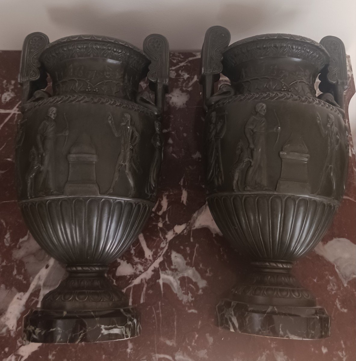 Souvenir Du Grand Tour - Important Pair Of Neoclassical Vases - Metal With Excavation Patina -photo-1