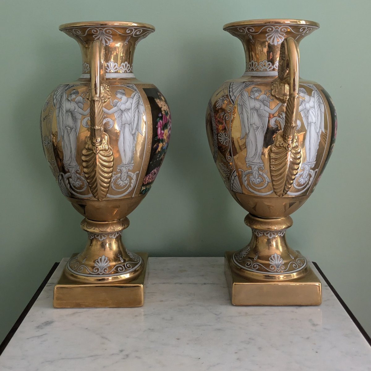 Pair Of Large Restoration Vases, In Richly Gilded And Painted Porcelain -photo-2