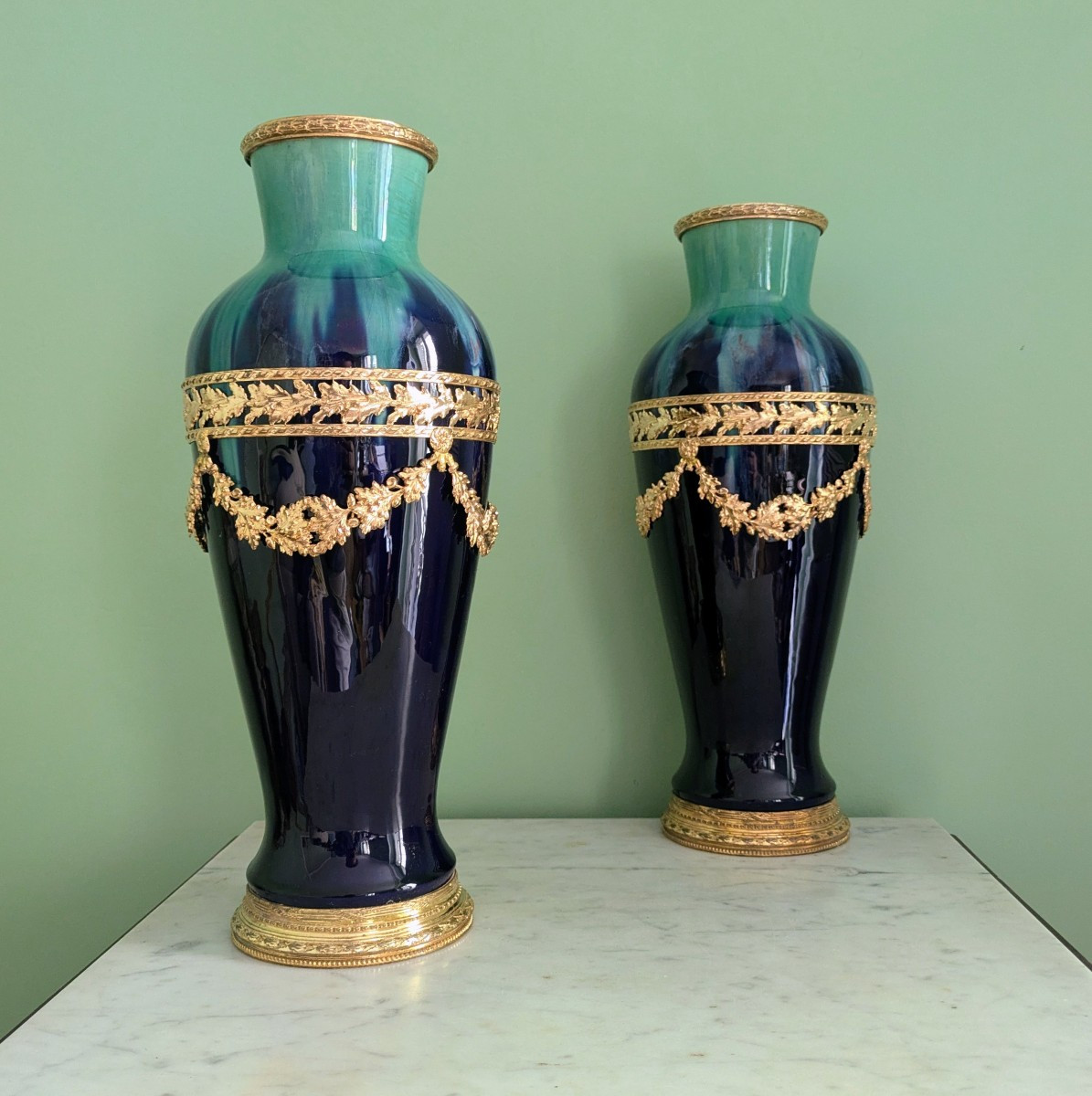 Paul Millet à Sèvres, Circa 1920 - Large Pair Of Mounted Vases - Glazed Earthenware