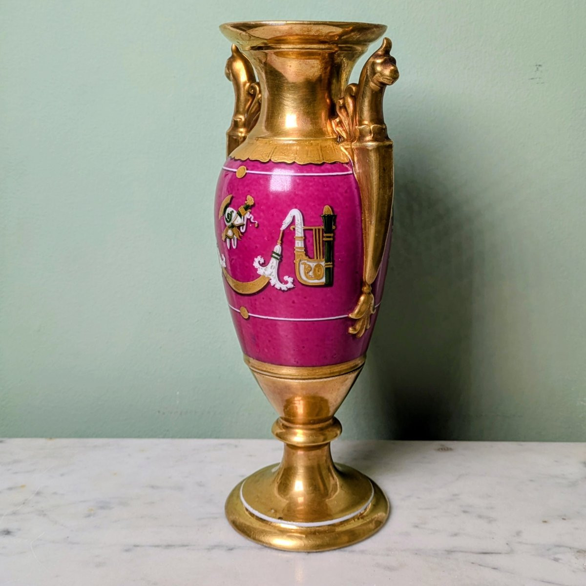 Paris, Empire Period, Restoration - Spindle-shaped Porcelain Vase - Violet Background And War Trophies-photo-2