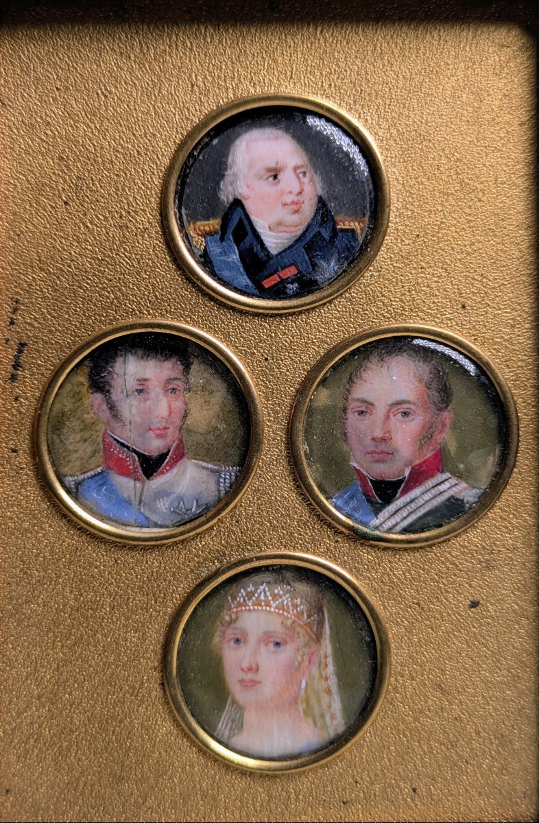 France, époque Restauration - suite de 4 miniatures royalistes - famille royale - encadrement m-photo-2