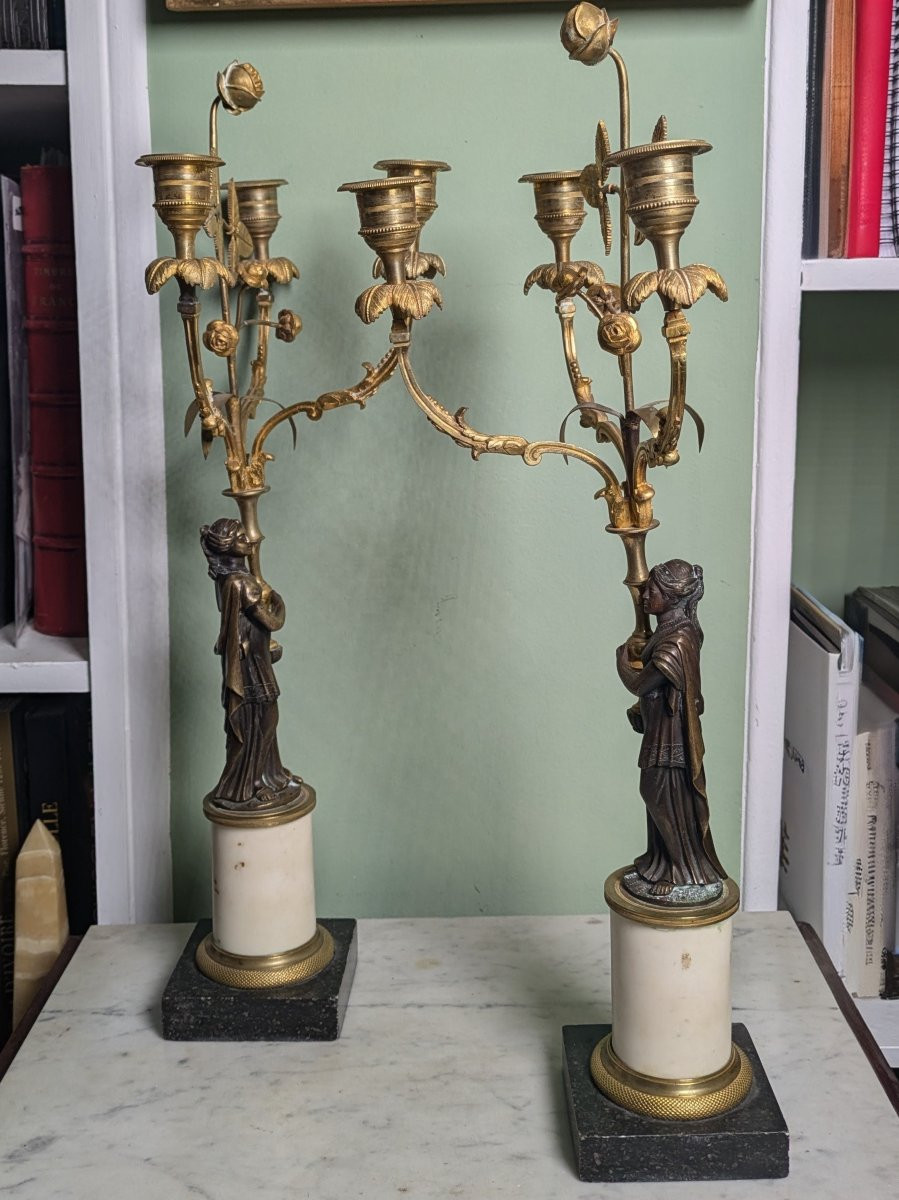 France, vers 1800 - paire de candélabres à trois lumières en marbre et bronze doré-photo-3