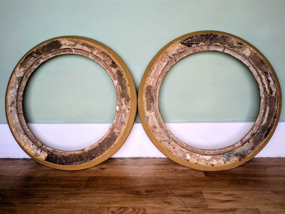 Rare paire de cadres, forme tondo - bois doré à palmettes - Empire, Restauration-photo-1