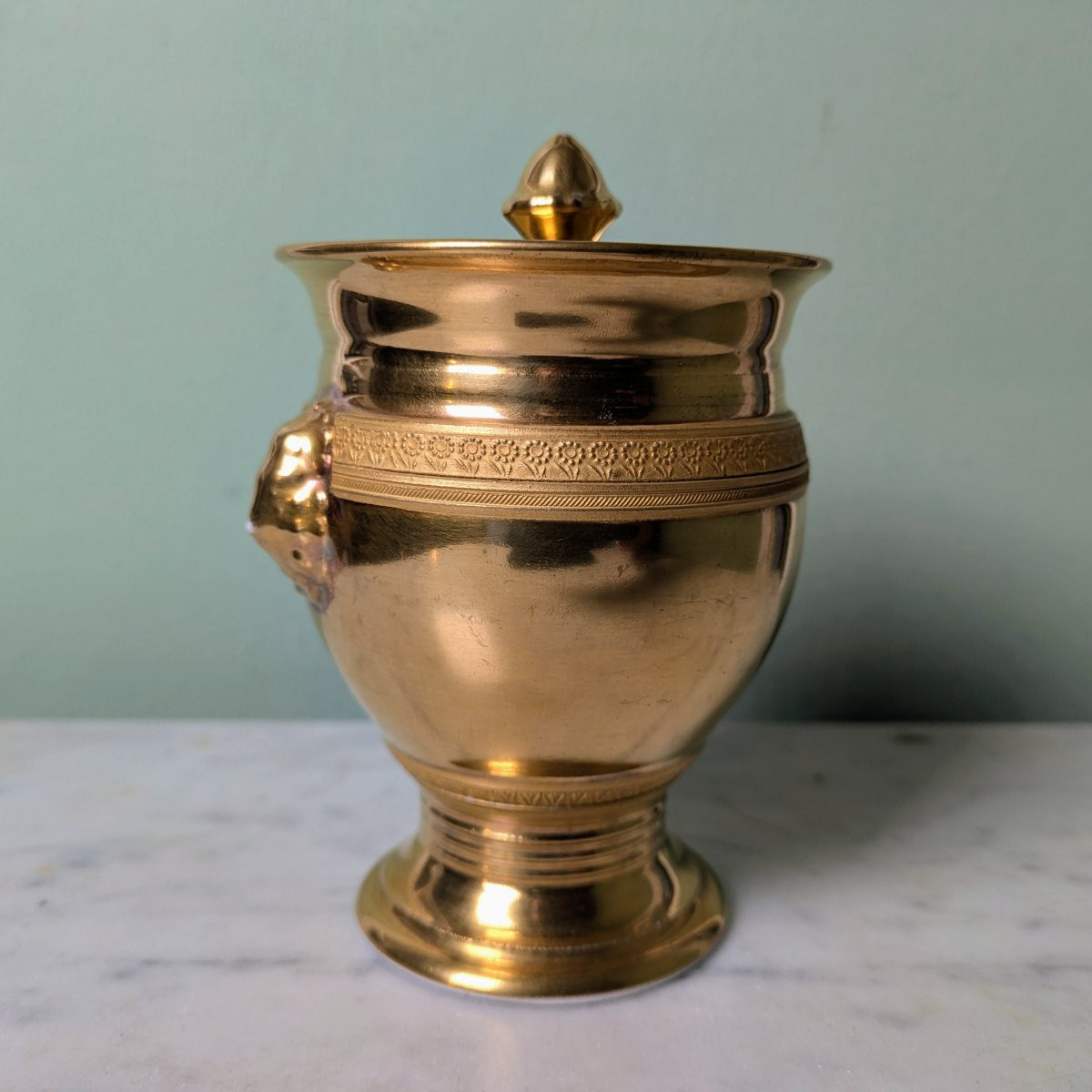 Darte Frères  vers 1820 - rare sucrier - riche dorure et frise moletée-photo-1