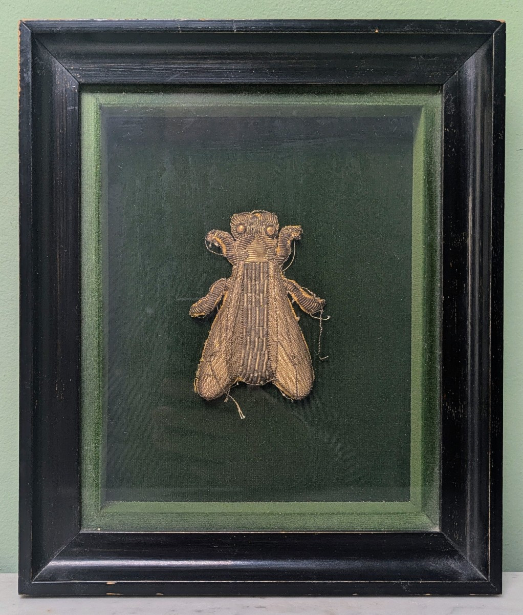 Rare abeille de parement ou de tenture  d'époque Empire - fils métalliques et canetille