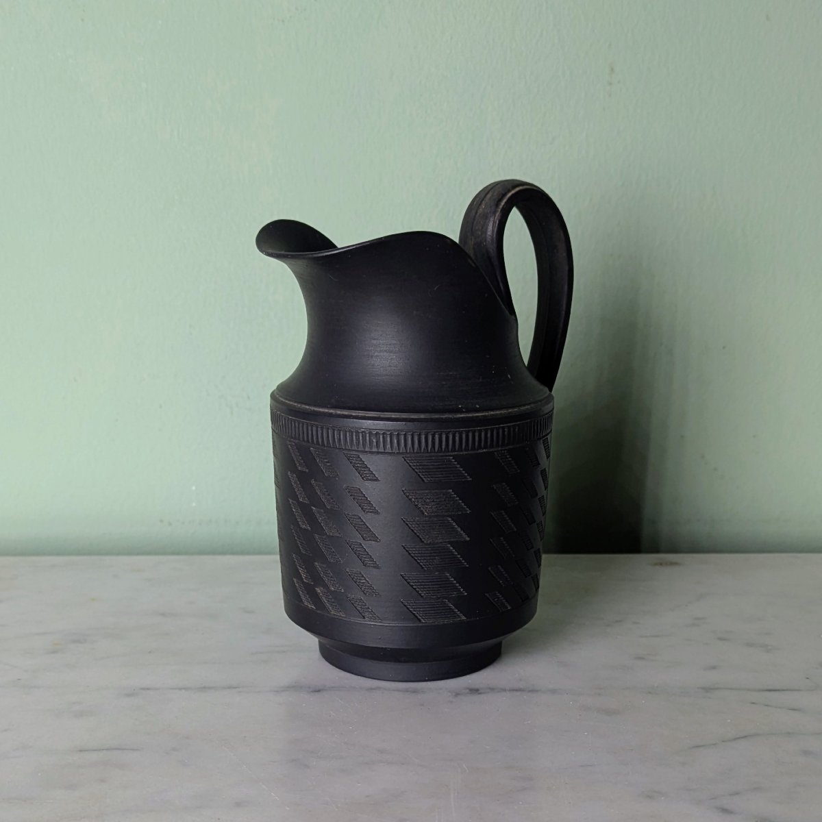 Creil, époque Empire - charmant pot à lait en "black basalt", grès fin noir -photo-4