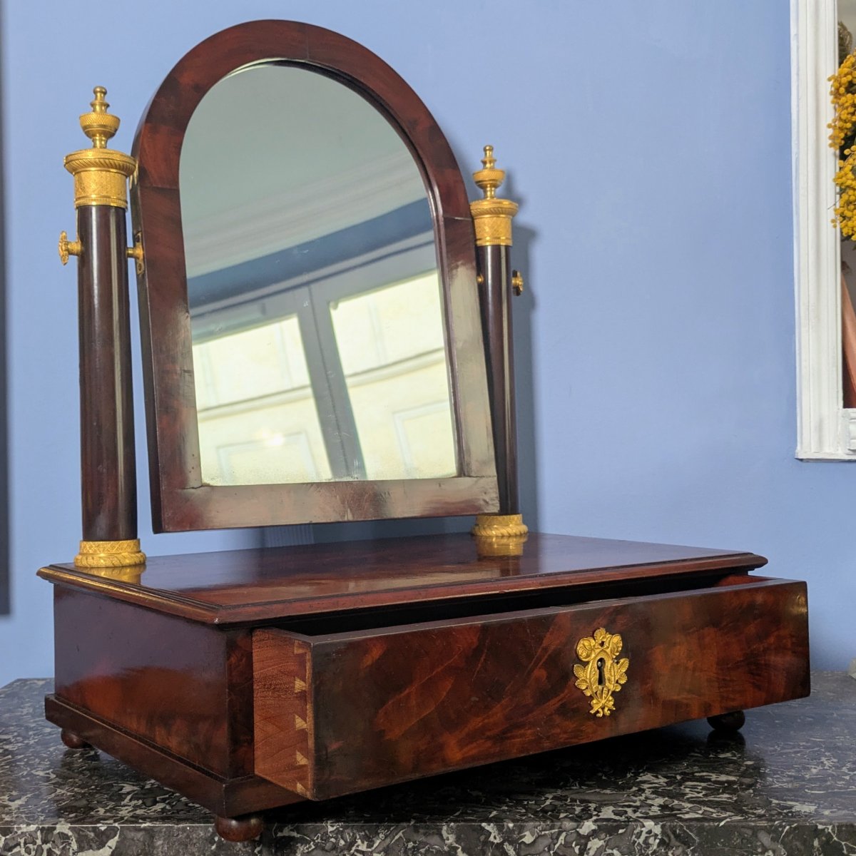 Paris, époque Restauration - miroir, psyché, coiffeuse de table - acajou et bronzes dorés-photo-2