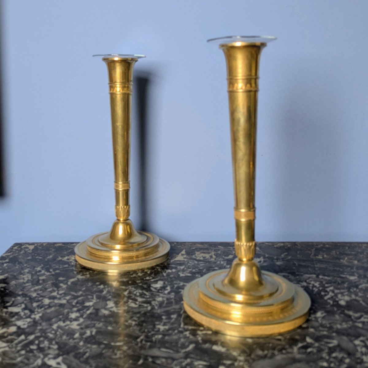 Paris, époque Consulat, Empire - paire de bougeoirs ou flambeaux en bronze - modèle impérial-photo-2
