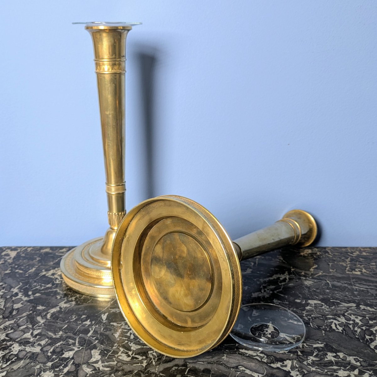 Paris, époque Consulat, Empire - paire de bougeoirs ou flambeaux en bronze - modèle impérial-photo-1