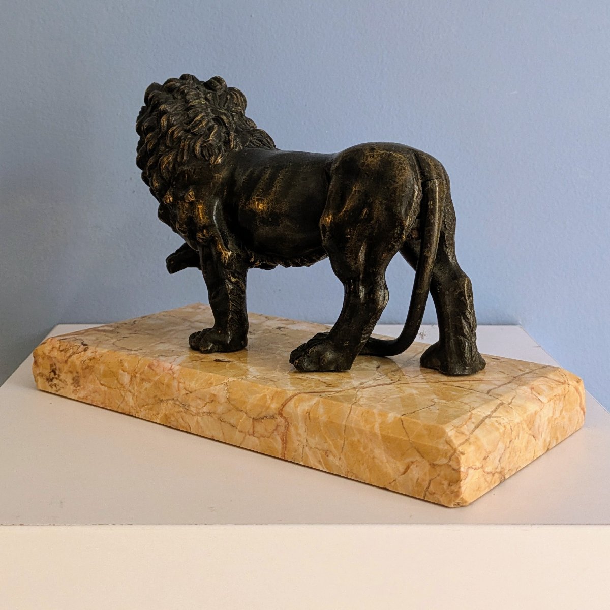 Grand Tour Work, Circa 1900—patinated Bronze Lion On A Marble Pedestal-photo-4