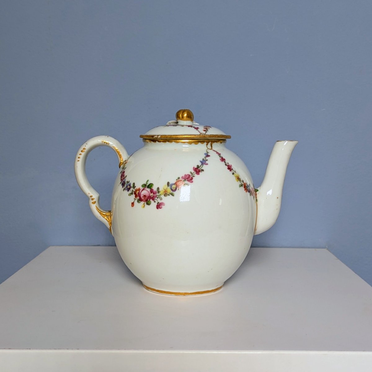 Manufacture de Locré, époque Louis XVI - théière calabre  en porcelaine dure-photo-2