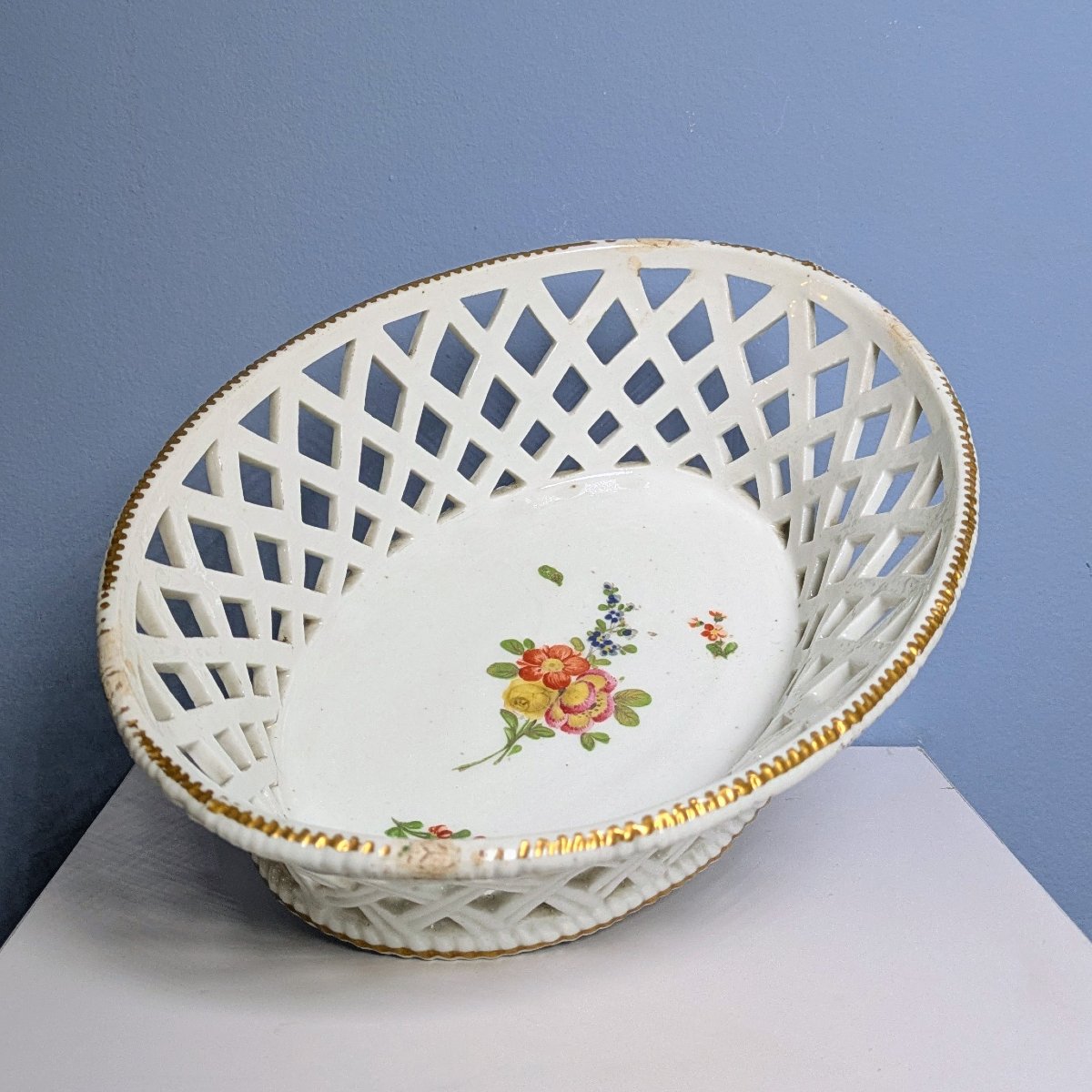 Manufacture de Boissettes, époque Louis XVI - rare corbeille ajourée - vannerie
