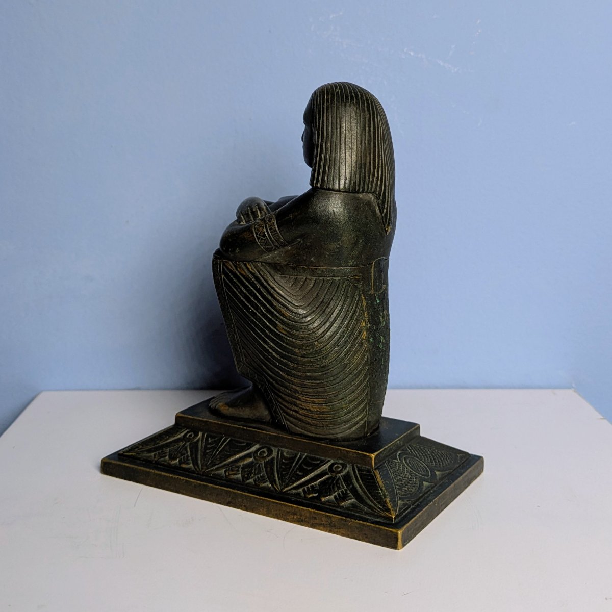 Souvenir du Grand Tour, egyptomanie - encrier en bronze forme de statue cube-photo-1