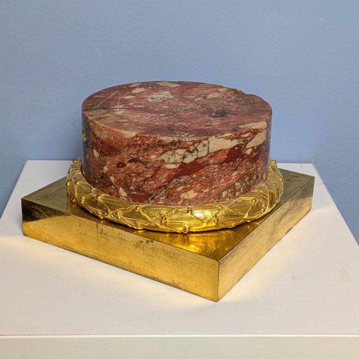 Paris,  Louis XVI Period Base, Column, Display Case In Gilded Bronze And Marble -photo-2