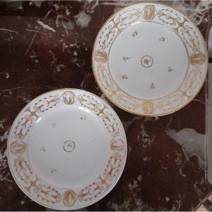 Paris, vers 1800 - paire d'assiettes à dessert en porcelaine dorée - Révolution, Empire