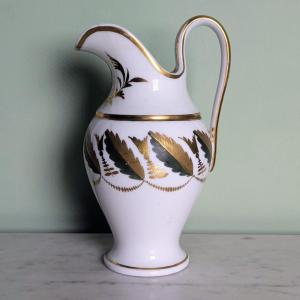 Manufacture de Locré - pot à lait en porcelaine peinte et dorée - époque Empire