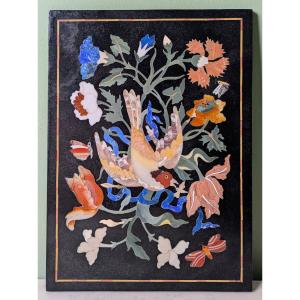 Italie, travail moderne - plaque ou panneau en pietra dura dans le goût de la Renaissance
