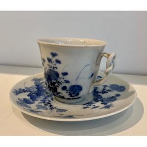 Japon, XIXème, Tasse Bleue Et Blanche Et Soucoupe 