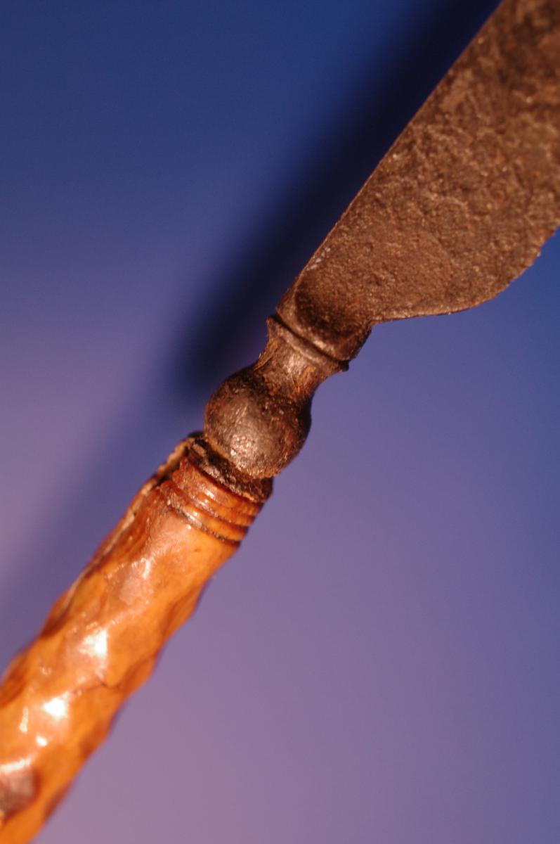 Couteau de table, manche en ivoire, début XVIIe Siècle-photo-3