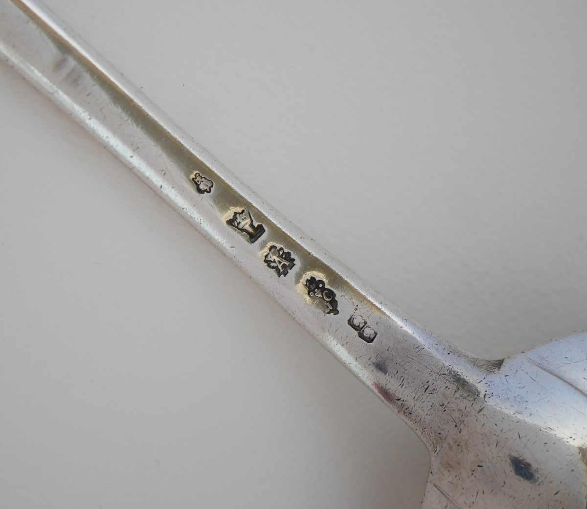 Cuillère à Pot En Argent Par Antoine Chayé, Paris, 1752-photo-3