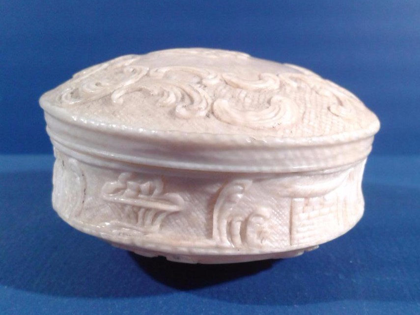 Round Box In Ivory, Dieppe, Eighteenth Century-photo-1