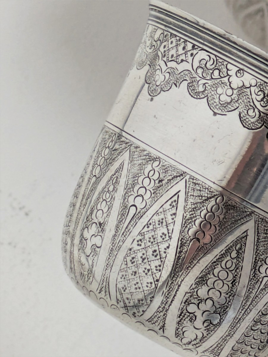 Pair Of Engraved Beakers, Silver, Jean Debrie, Paris, 1743-1744-photo-4