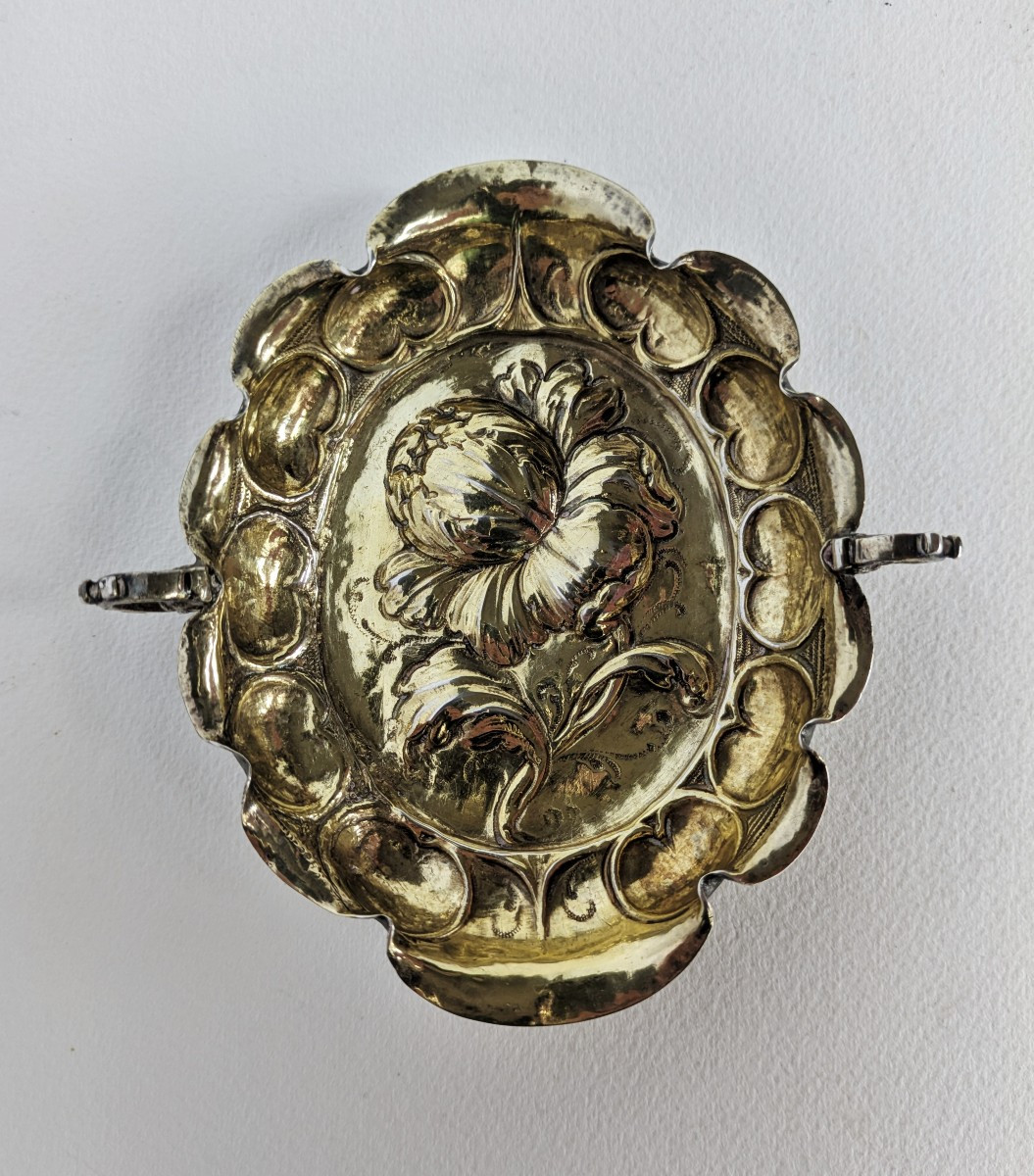 Strasbourg : coupe à anses en vermeil par Daniel Harnister, 1660-1665