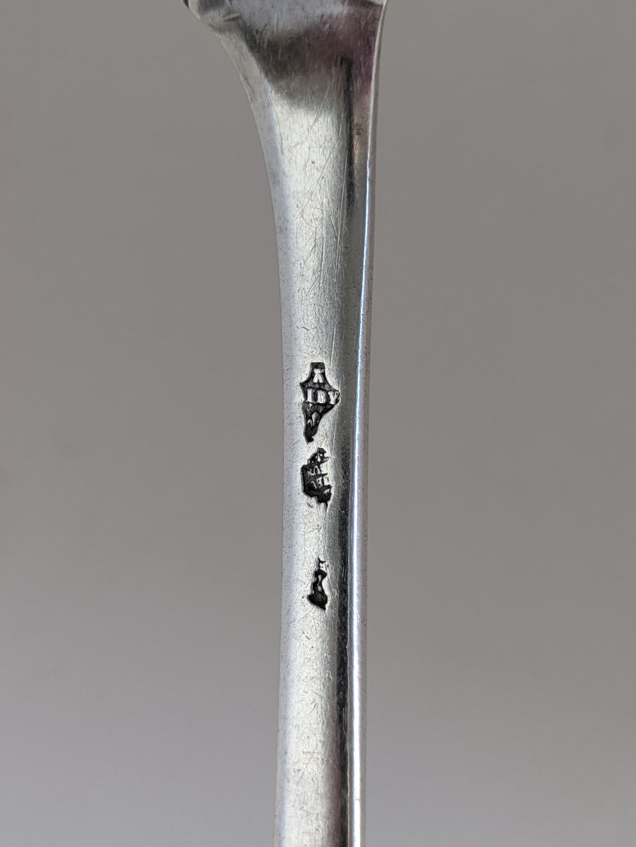 Albi : cuillère à ragoût armoriée en argent par Jean-Bernard Vieuseux, après 1758-photo-3