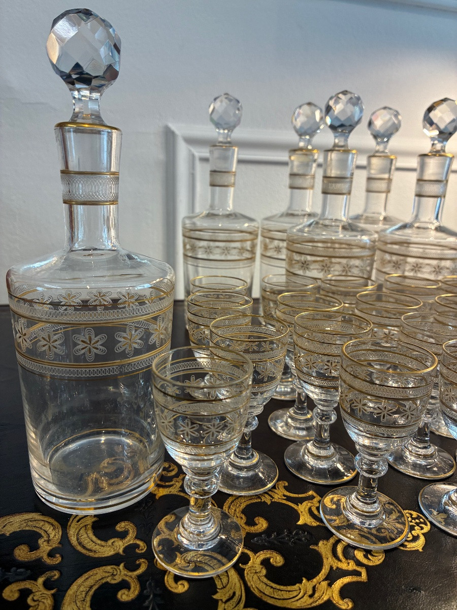 Grande cave à liqueur Ep Napoléon III marqueterie miroir Cristal baccarat, 6 carafes 30 verres-photo-7