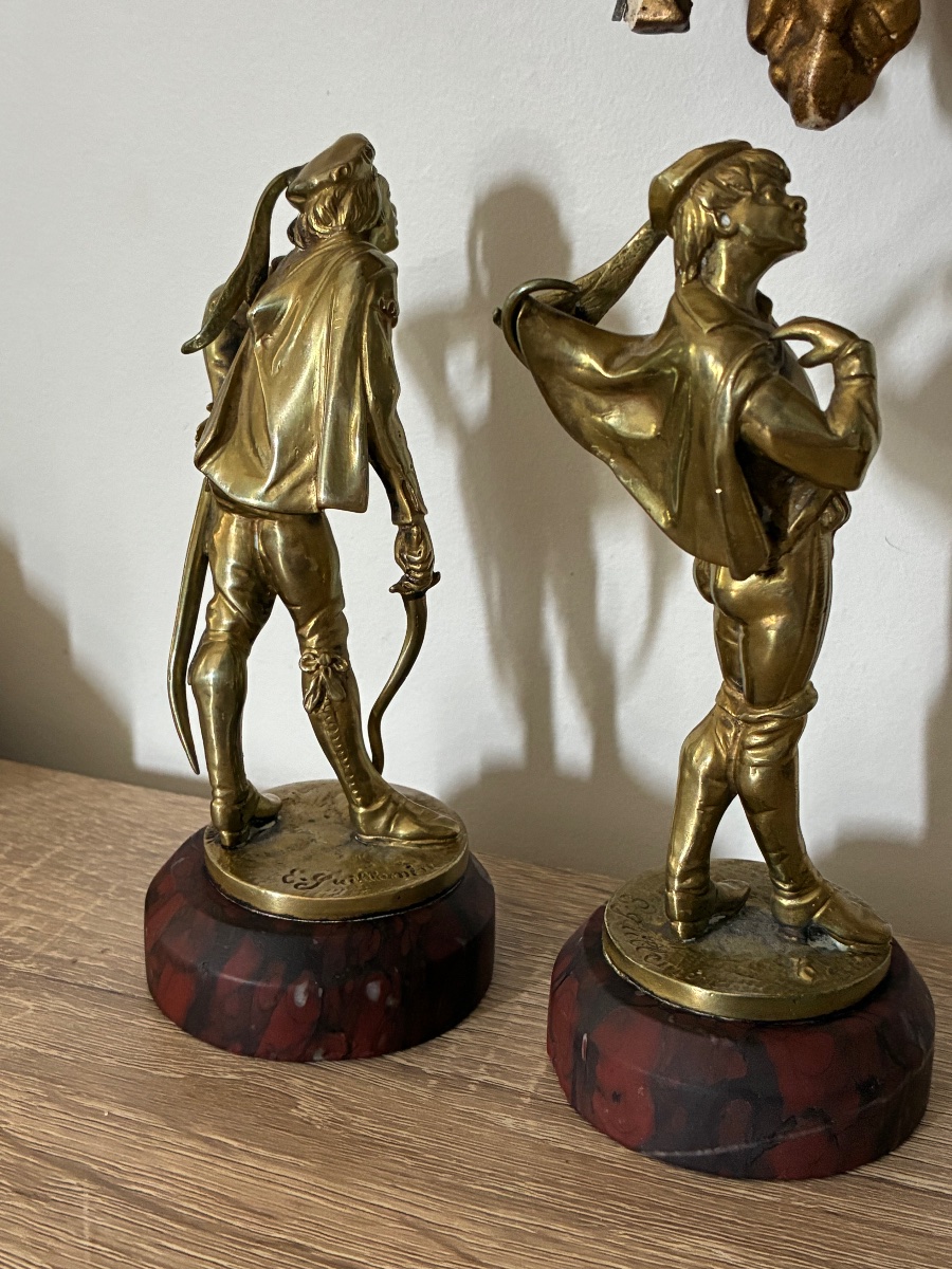 Paire de bronzes signés Émile Guillemin – Mousquetaires – Marbre rouge griotte – XIXe siècle-photo-2