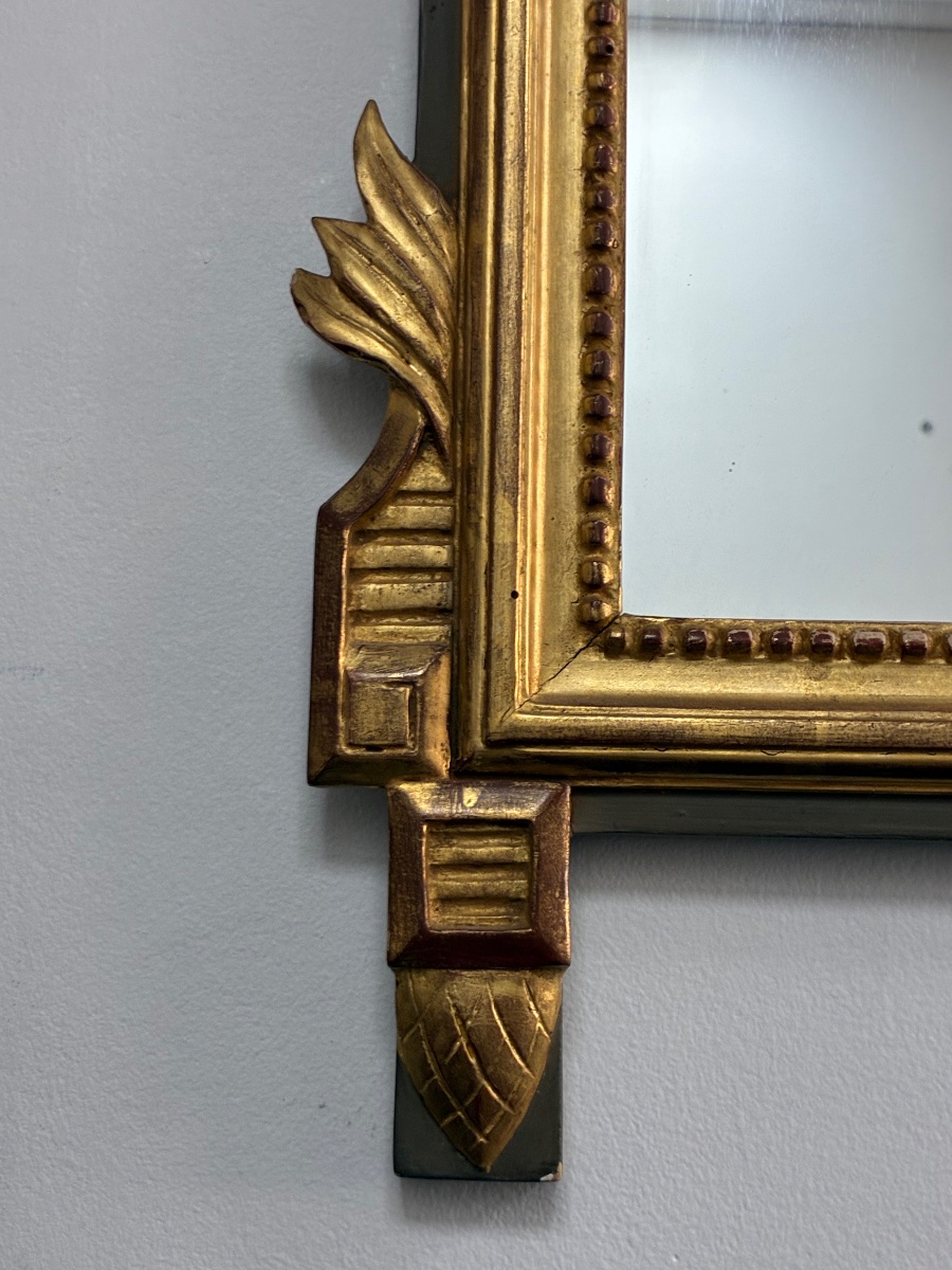 Miroir de style Louis XVI en bois sculpté et doré – Fronton au panier fleuri – H. 100 cm-photo-4