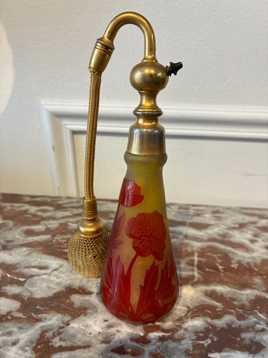 Vaporisateur à parfum Gallé en verre multicouche – Art Nouveau, vers 1900