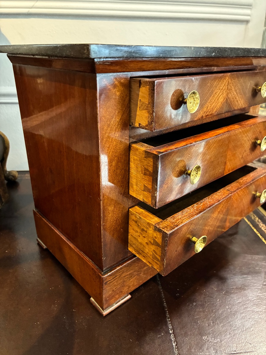 Master's Chest Of Drawers, Restored, Made Of Mahogany And Black Marble – 19th Century-photo-1