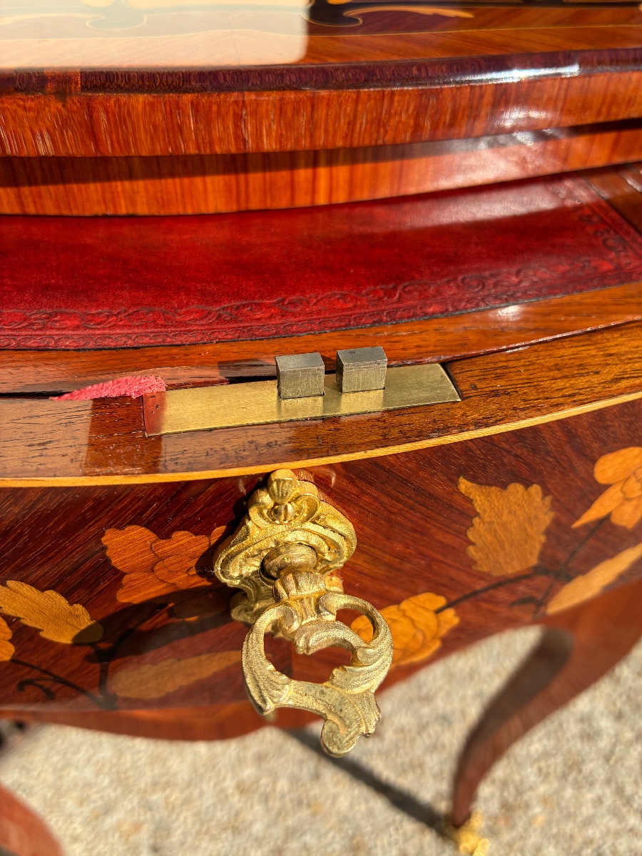 19th-century Louis XV-style Coffee Table With Floral Marquetry, Writing Desk, And Gilded Bronze Accents -photo-7