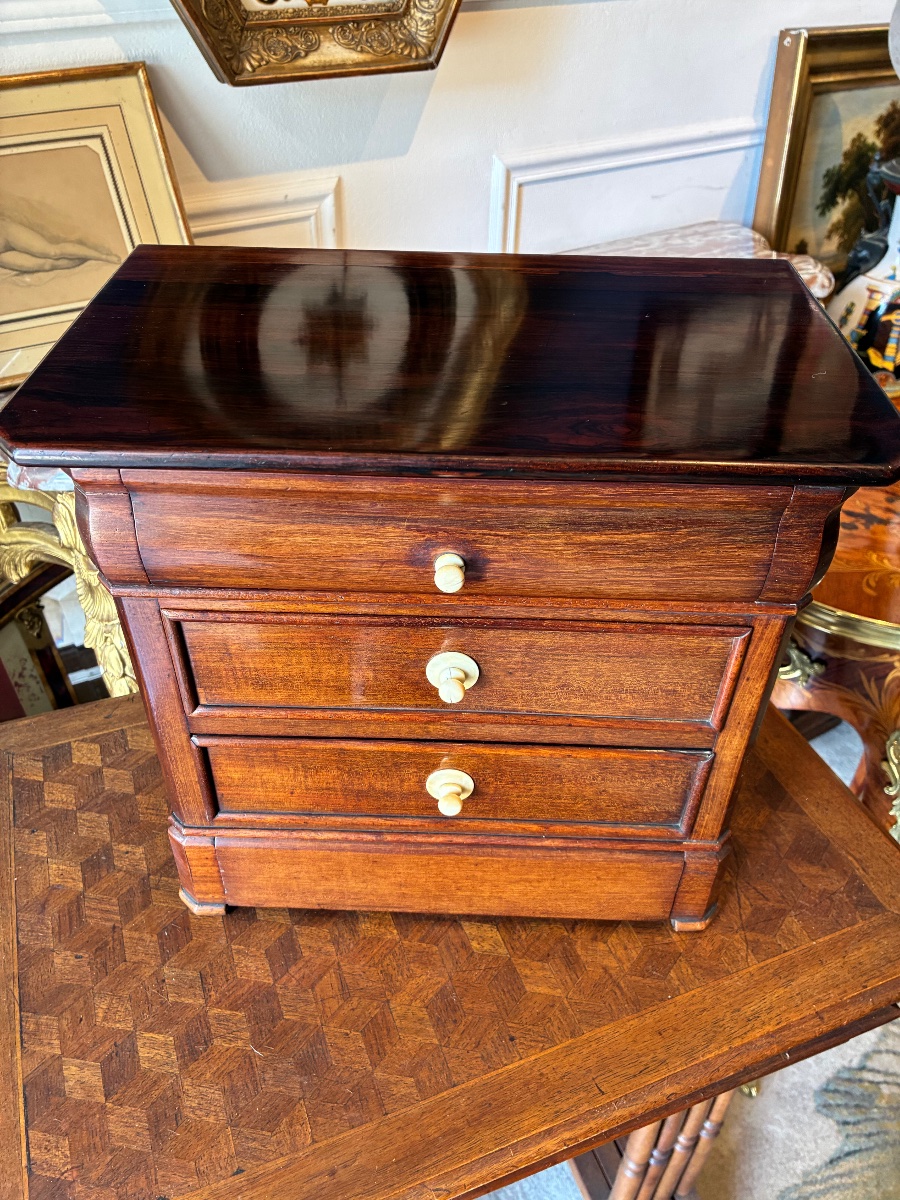 Louis-philippe-style Chest Of Drawers In Solid Mahogany, With A Rio Rosewood Top, 19th Century-photo-2