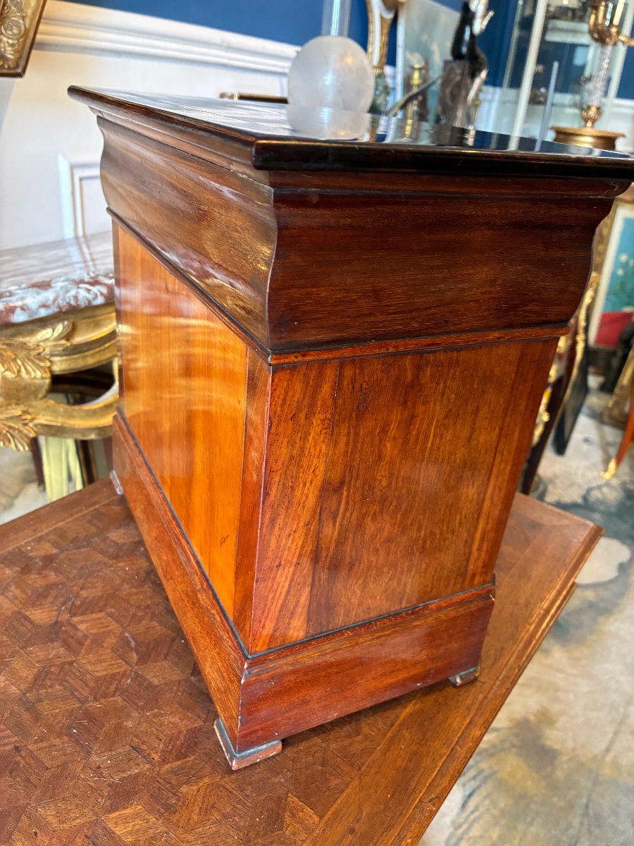 Louis-philippe-style Chest Of Drawers In Solid Mahogany, With A Rio Rosewood Top, 19th Century-photo-2
