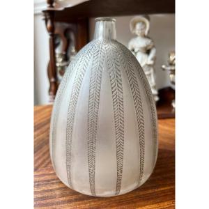 René Lalique Mimosa White Glass Vase 1921
