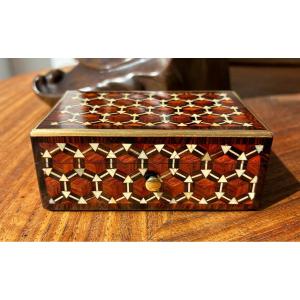 Petit coffret boîte signé Tahan Paris Marqueterie géométrique époque Napoléon III