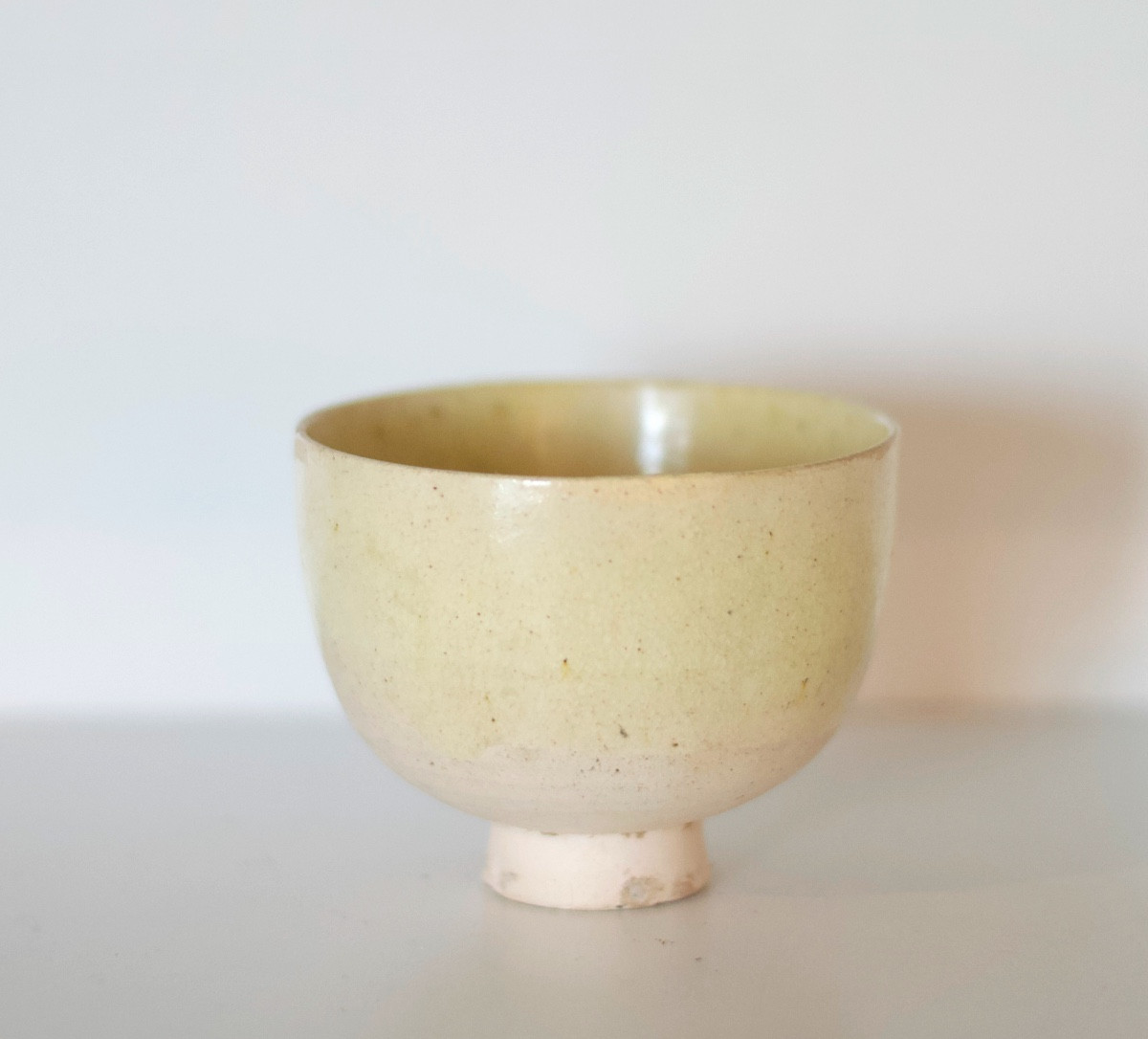 Earthenware White Clay Cup With White Glaze, Northern Zhou Or Sui Dynasty (6th -7th Century)
