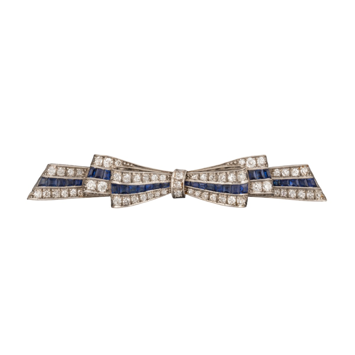 Broche Barrette Ruban en diamants et saphirs vers 1920